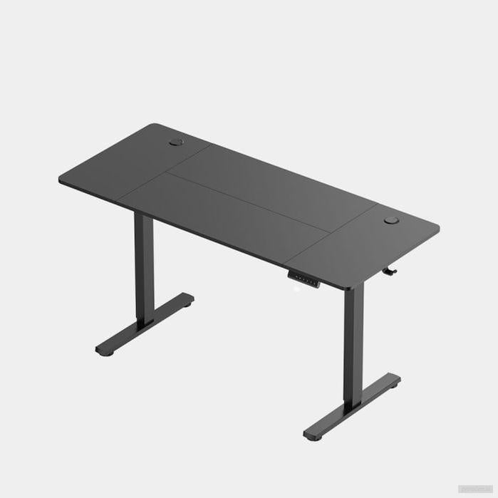 VonHaus Črna električno nastavljiva dvižna pisalna miza 140 × 60 cm z USB-C polnilnim priključkom-PRIROCEN.SI