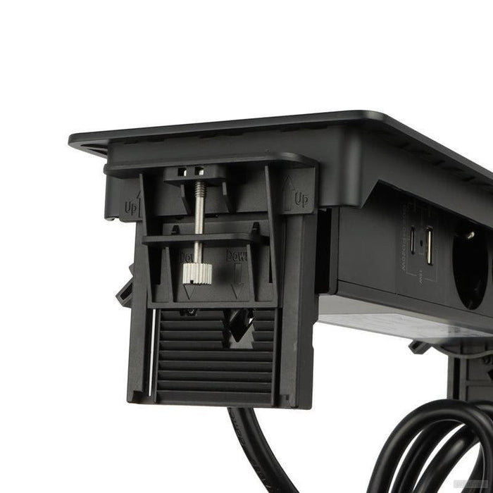 Kotna vgradna vtičnica FLIX BOX 3x220V 2xUSB (A+C)-PRIROCEN.SI