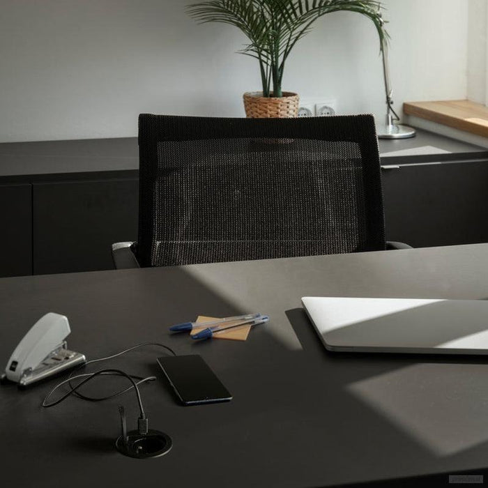 Vgradna vtičnica 1x 230V + 1x USB-C, črna-PRIROCEN.SI