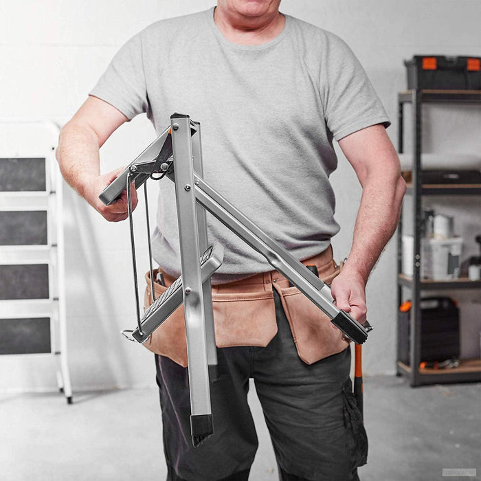 VonHaus zložljiva 2-polična jeklena lestev-PRIROCEN.SI